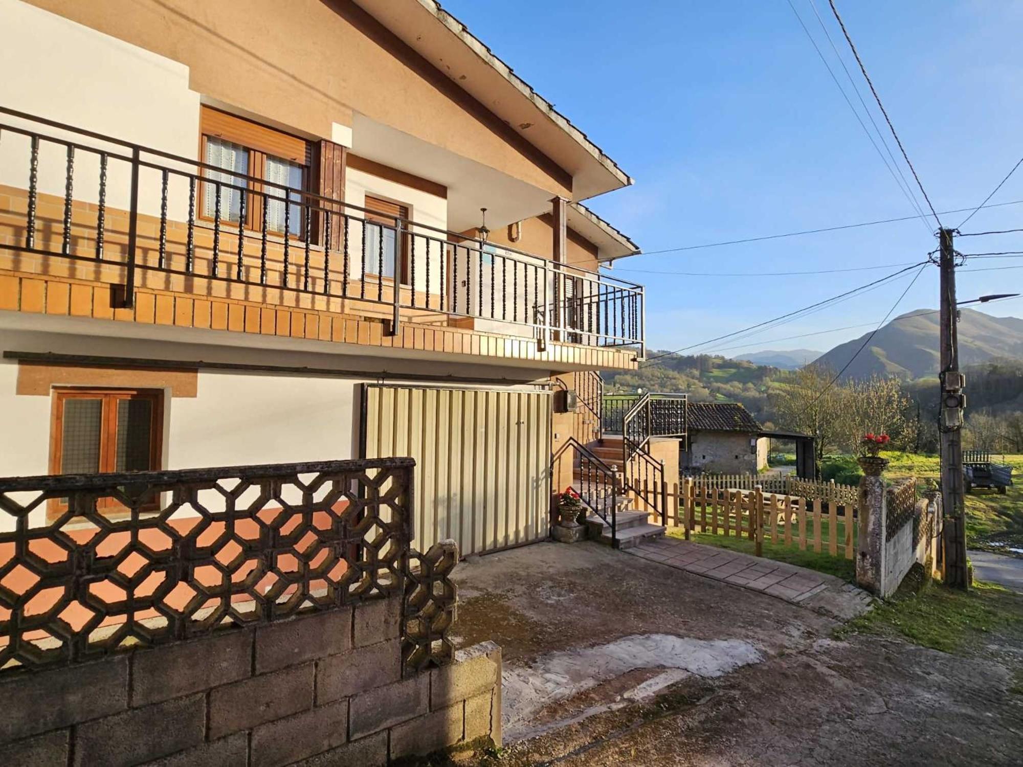 Villa Casa El Caspiu Arobes à Arriondas Extérieur photo